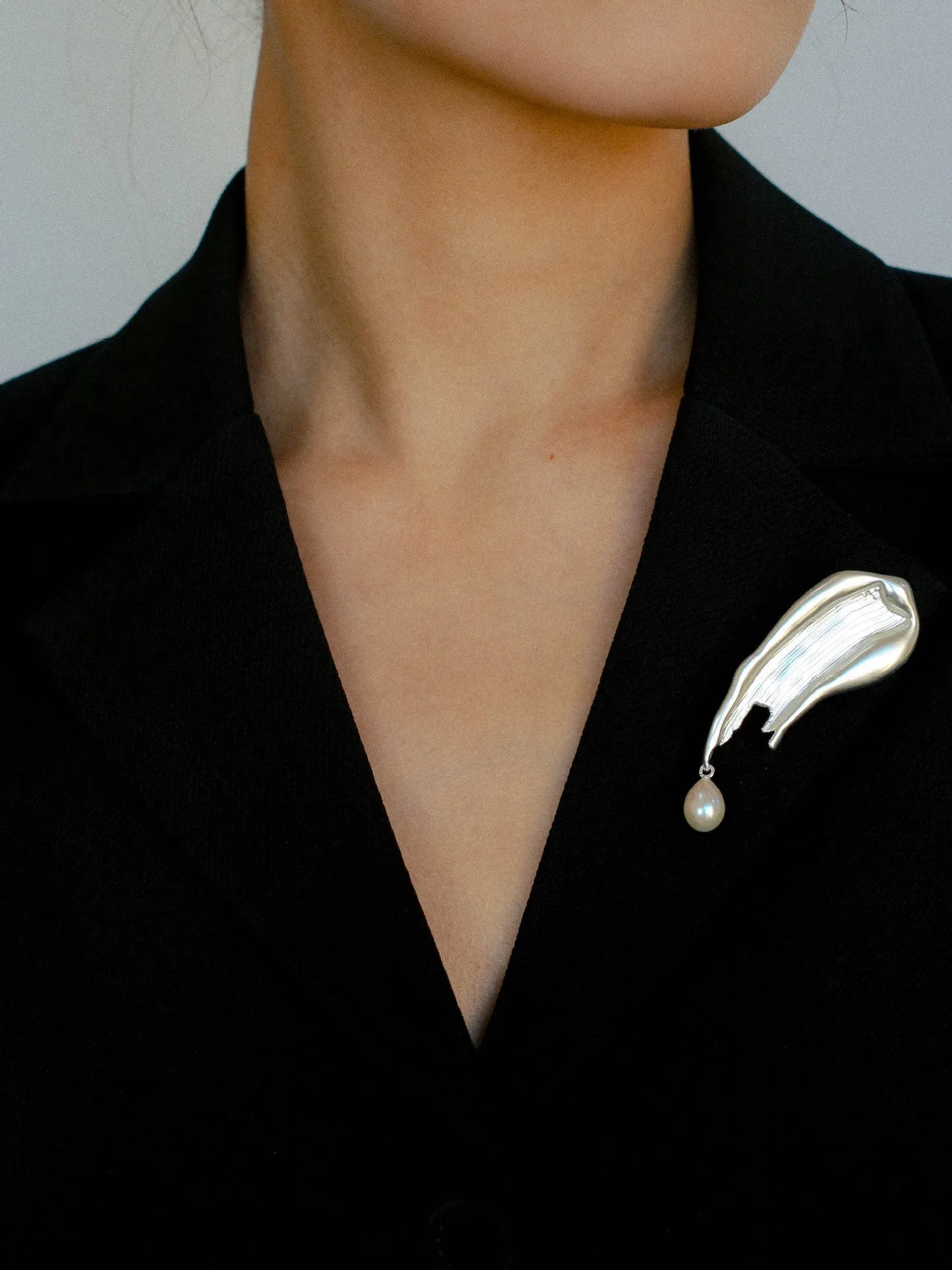 Brushstroke Pearl Brooch