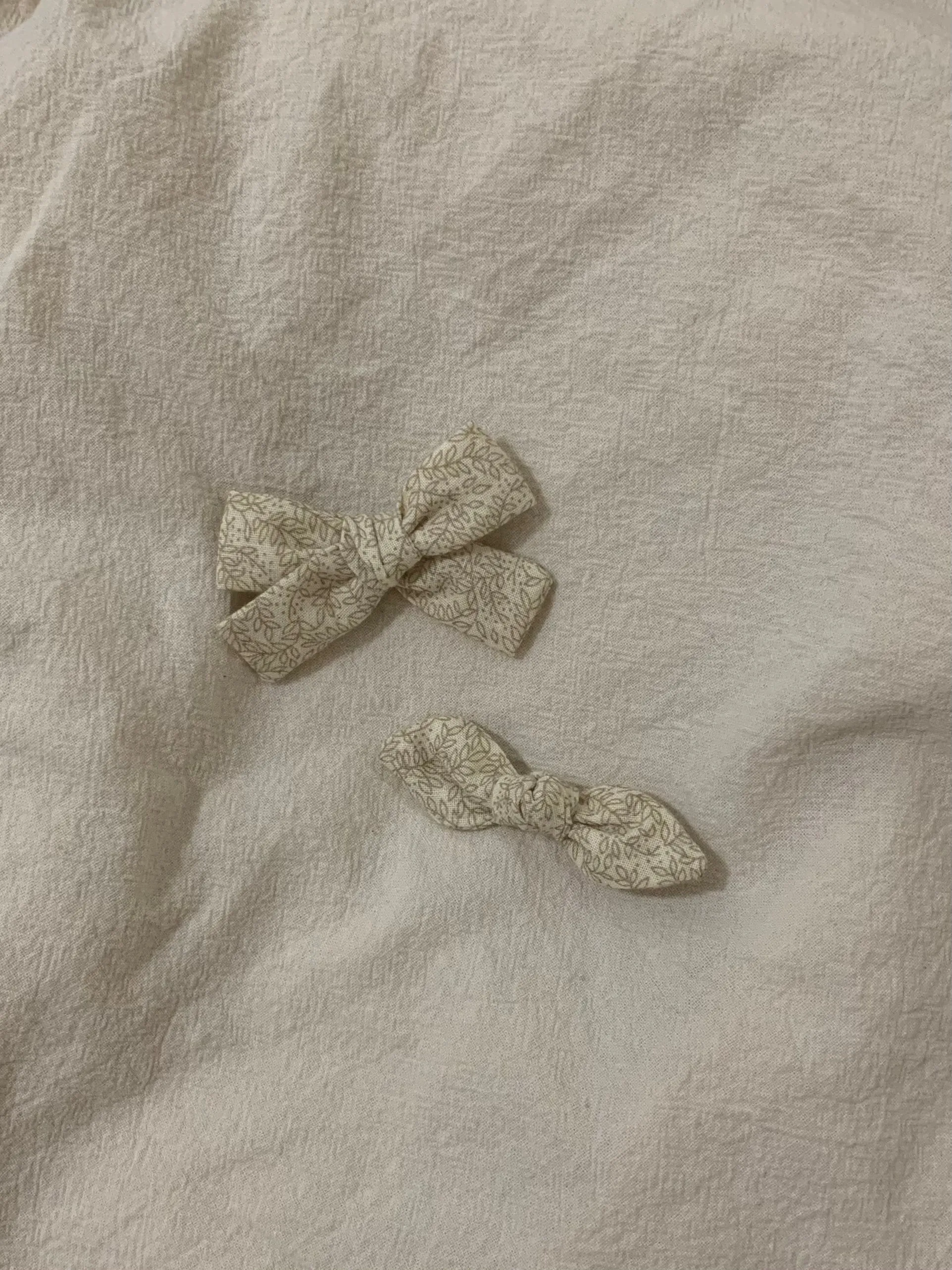 Perfect little bow hair pin