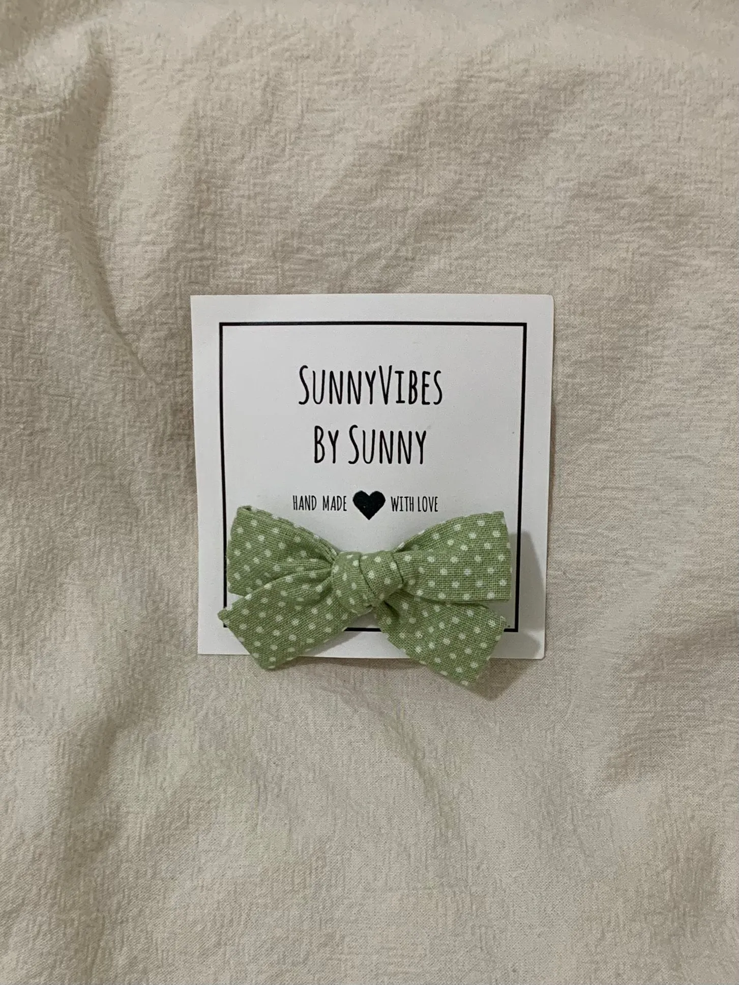 Perfect little bow hair pin